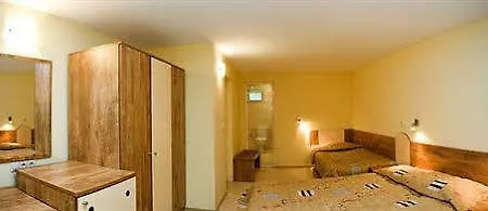 Ropotamo Kompleks wypoczynkowy 3*