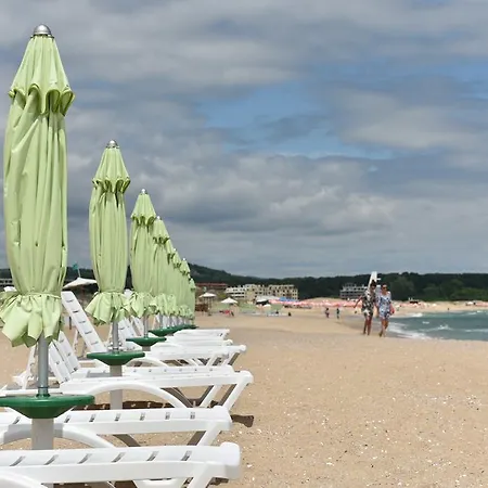 Ropotamo منتزه العطل